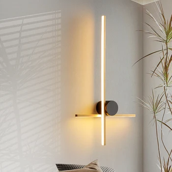Изцяло меден, с монтиран на стената лампа постмодернистская хол ТЕЛЕВИЗИЯ фон стенни решетка проста дълга ивица, с монтиран на стената лампа, светлина луксозна спалня нощно шкафче