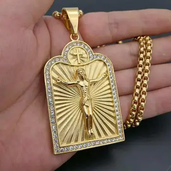 Нов Стил Класически Кристиан Позлатени Кръста На Исус Медал Висулка Колие Религиозен Стил Молитва Метален Амулет Бижута